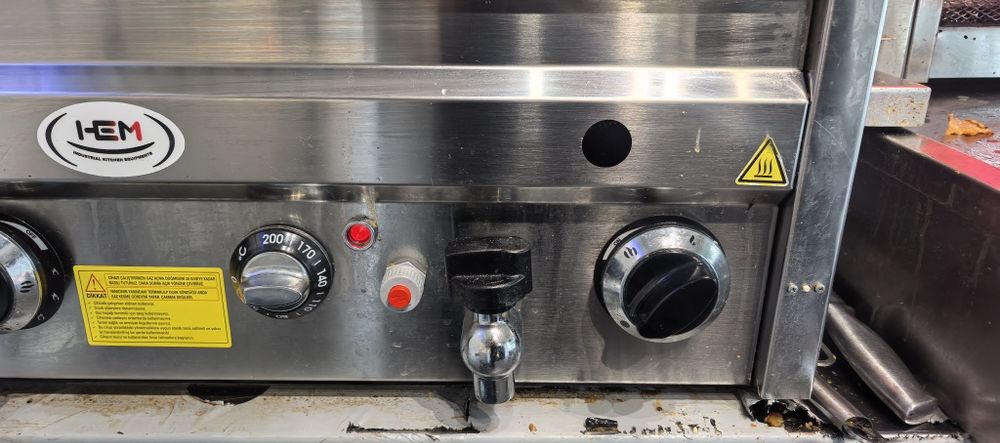 Friteuza Profesionala Gaz 8+8L INOX / Termostat /Robinet Scurgere_NOUA