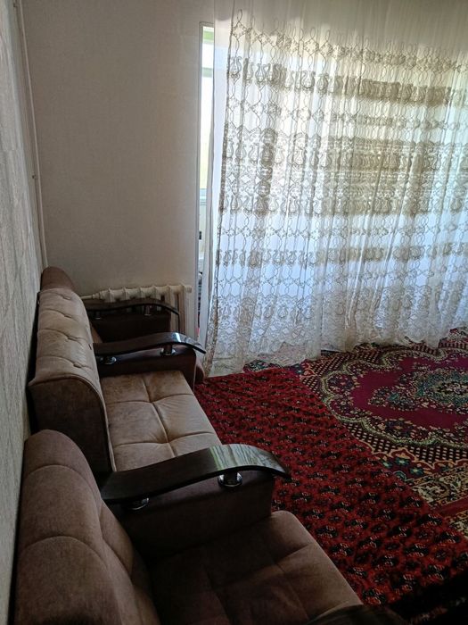 Шошилинч 2 хонали квартира ижарага берилади. Манзил: Абай , Карзинка