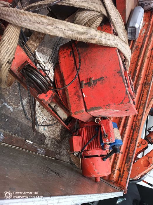 Четири колонен подемник 2200кг