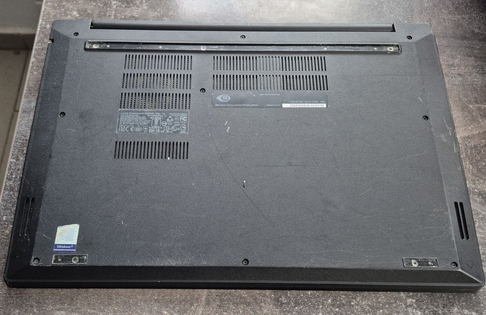 vand laptop Lenovo ThinkPad E580.15,6"FH..i7..8 Gb.Video RX550.Ssd 256
