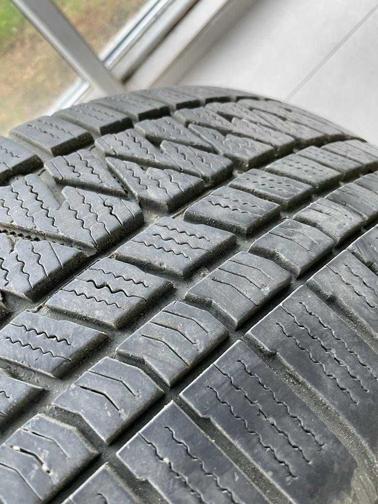 Set complet cauciucuri iarna KUMHO 255/50/R20 Dot 2019