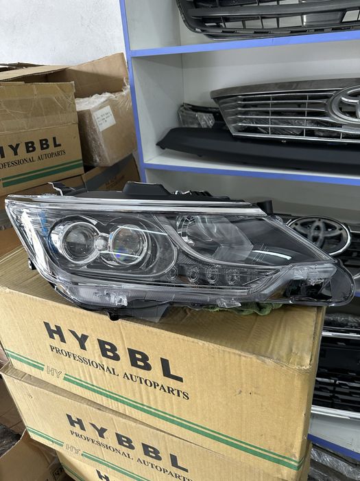 Двух линзовая оптика Toyota Camry 55 Exclusive