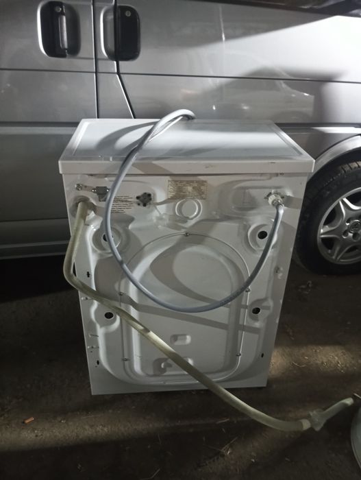 Продавам пералня Beko