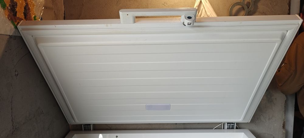 Vând combina frigorifica