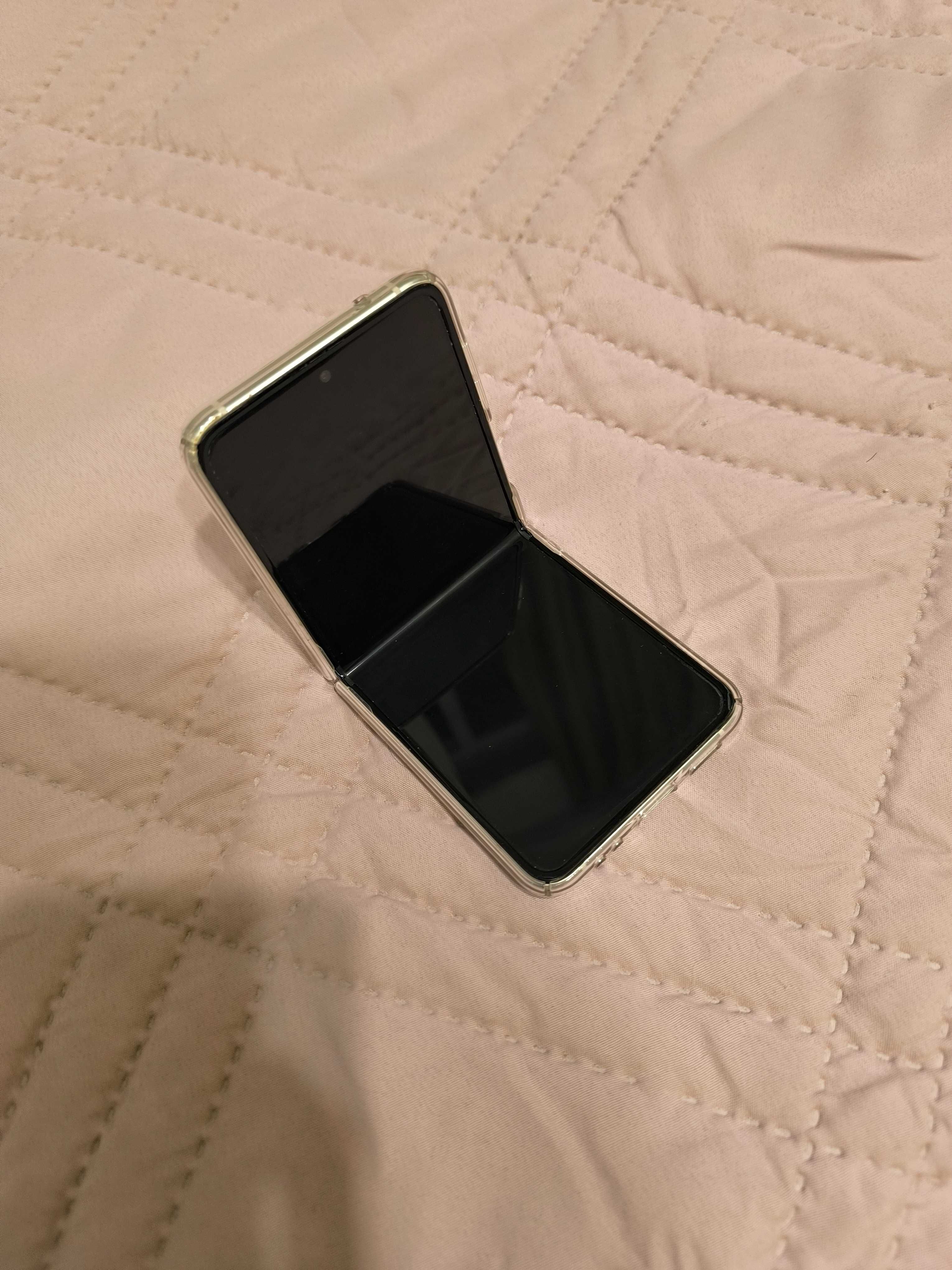 Samsung Galaxy Z Flip 3 256GB, 8GB RAM, 5G, CREAM
