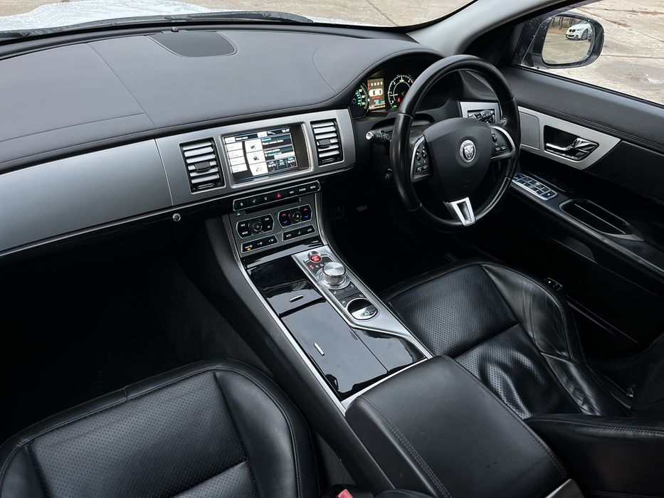 Jaguar XF S - Luxury Premium 3.0 Diesel V6 - 275 Cp - 2012 - Automat -