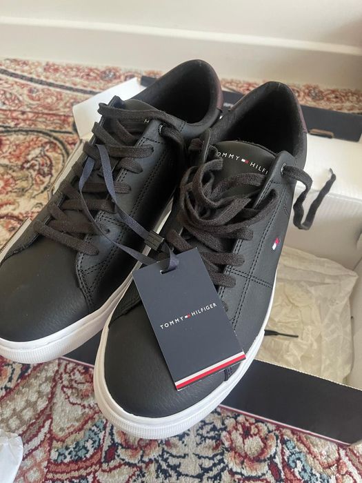 Кеды новые 43 размер Tommy Hilfiger