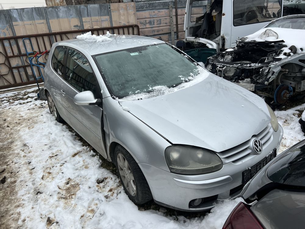 Volkswagen Golf 5 2.0tdi , Фолксваген Голф 5 тди На Части !!!
