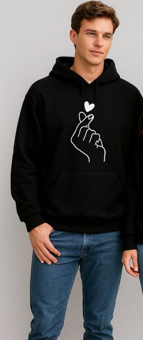 Продам теплое худди с карманом кенгуру