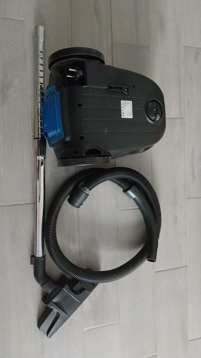 Vand aspirator Myria, 1200w, stare impecabila