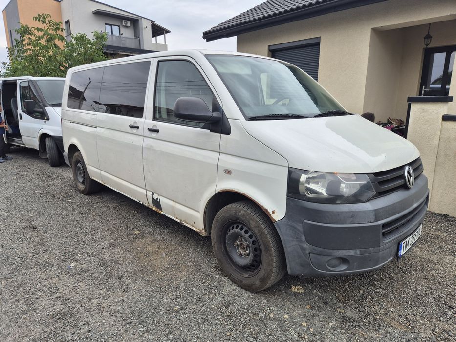 Volkswagen t5 transporter