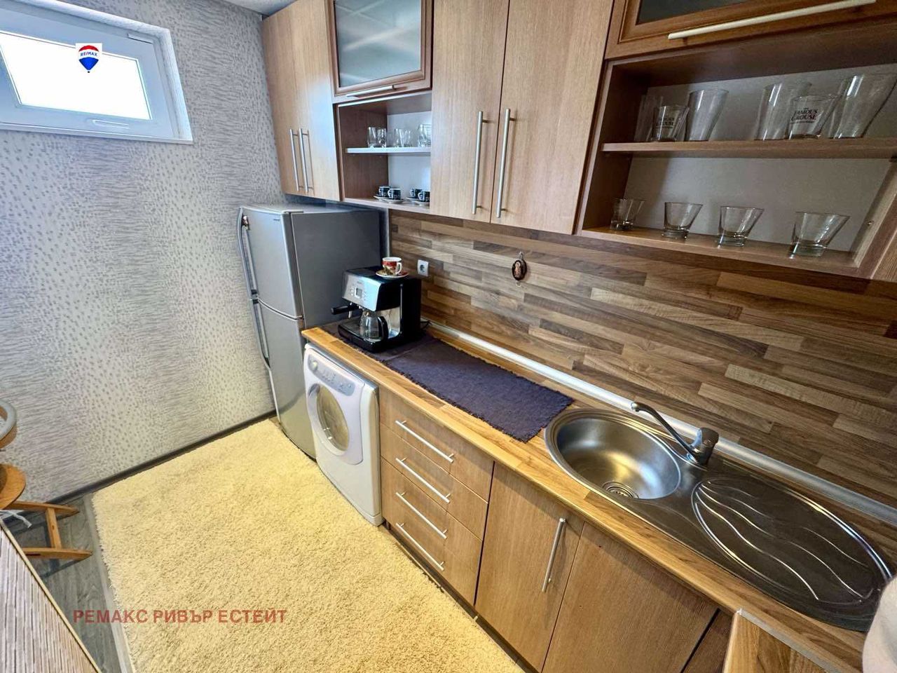Продава се Двустаен апартамент в Русе, Център - 53 кв.м за 2057 €/кв.м - Снимка #3