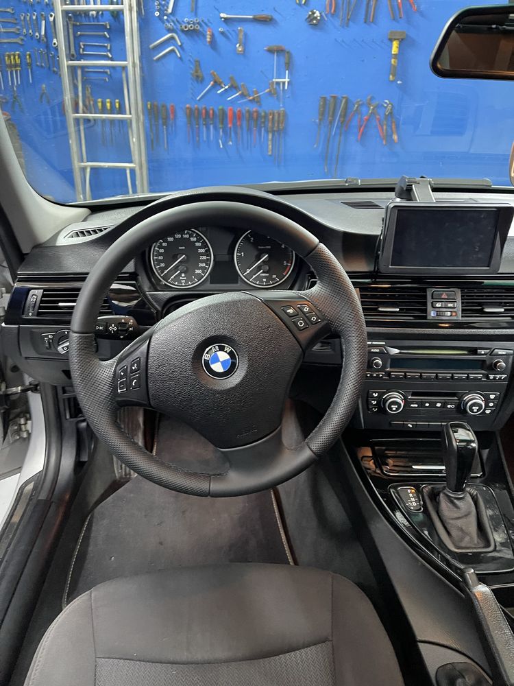 BMW e91 320d 2009