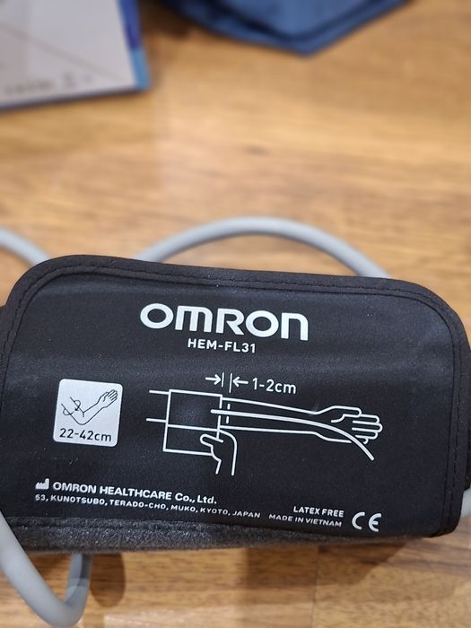 Апарат за кръвно Омрон М3