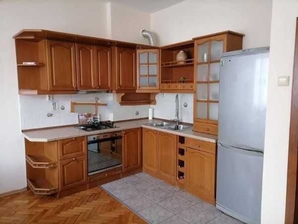 Дава се под наем Четиристаен апартамент в Пловдив, Център - 104 кв.м за 650 € - Снимка #4