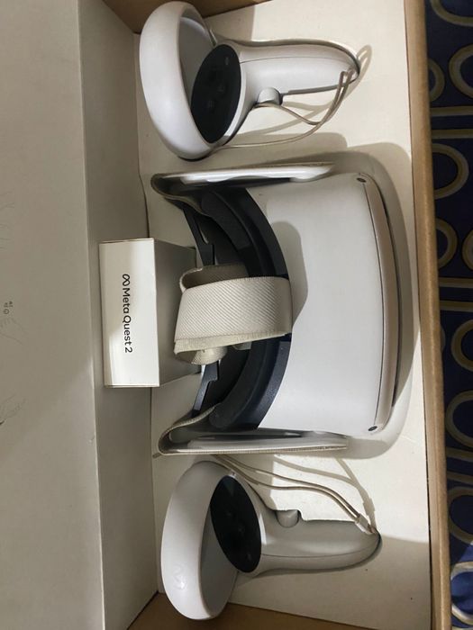 Продам виртуальные  очки с играми,в хорошем состояний.