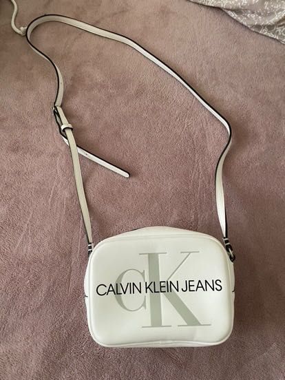 Дамска чанта Calvin Klein