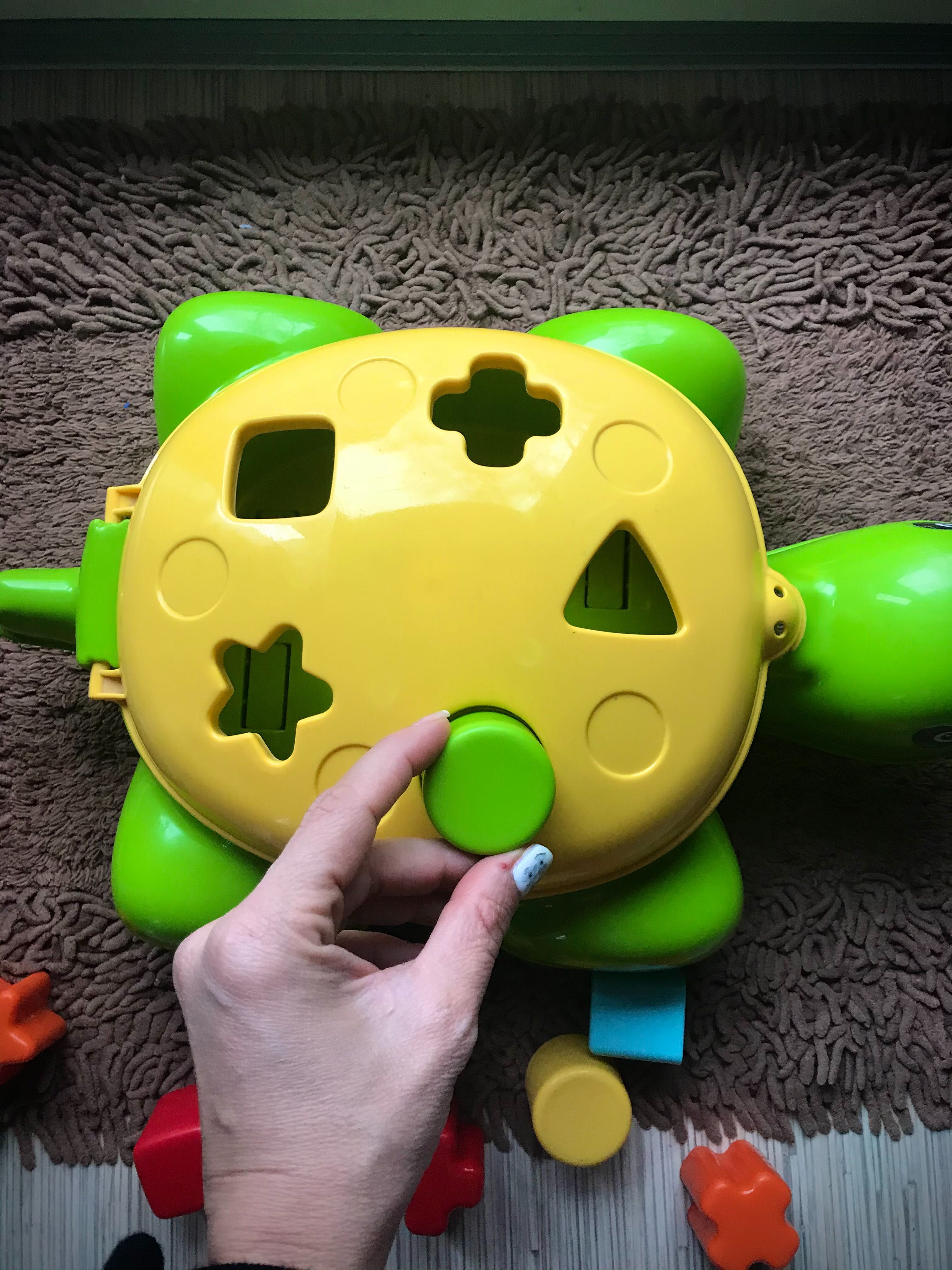 Fisher price костенурка сортер на колелца