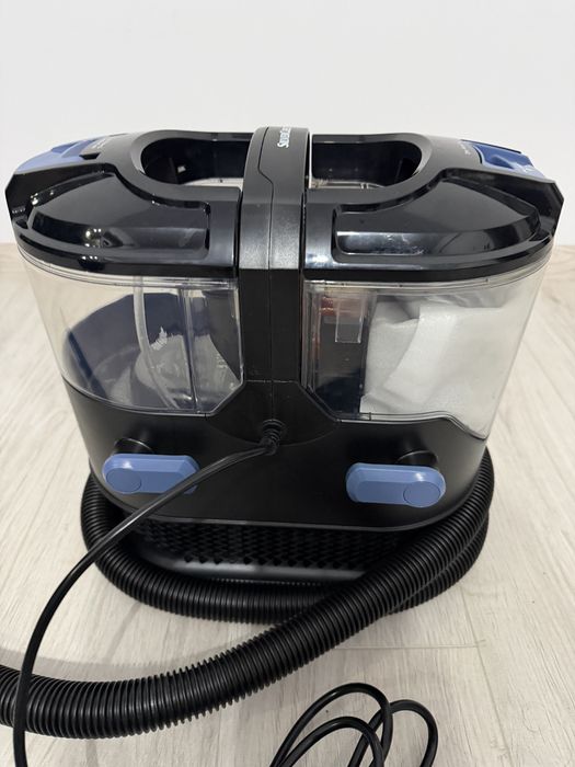 Aspirator cu spalare tapiterie si covoare. Injectie de solutie.