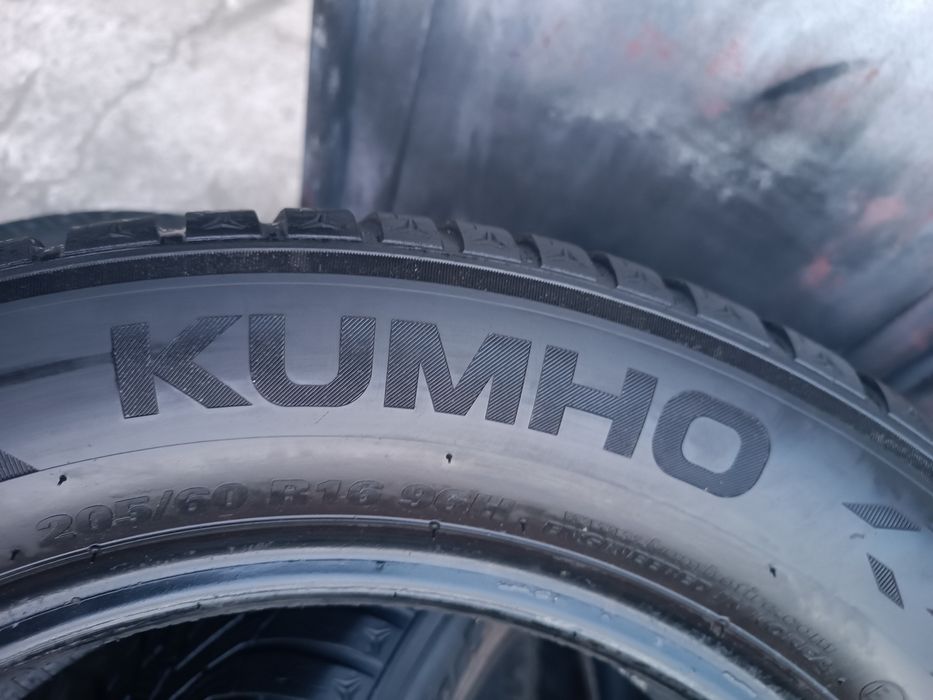 205/60/16 Kumho Дот 2023