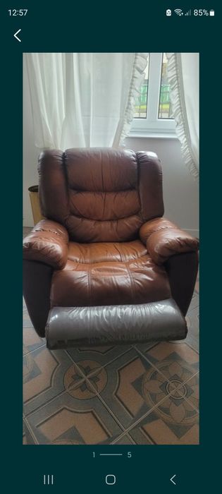 Canapele din piele naturala