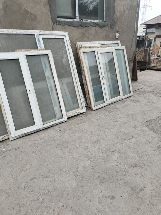 Пластик есик терезе