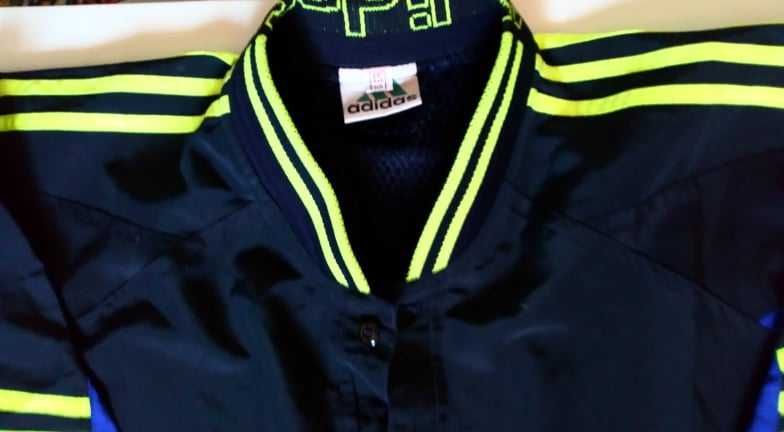 Спортен екип, шорти и фанелка Adidas, размер L/XL  (15 UK)