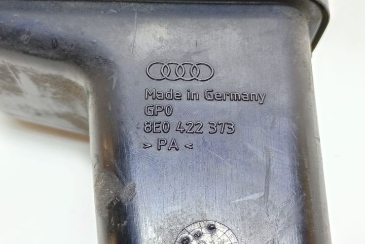 Vas  lichid servodirectie 8E0422373 Skoda Superb  seria