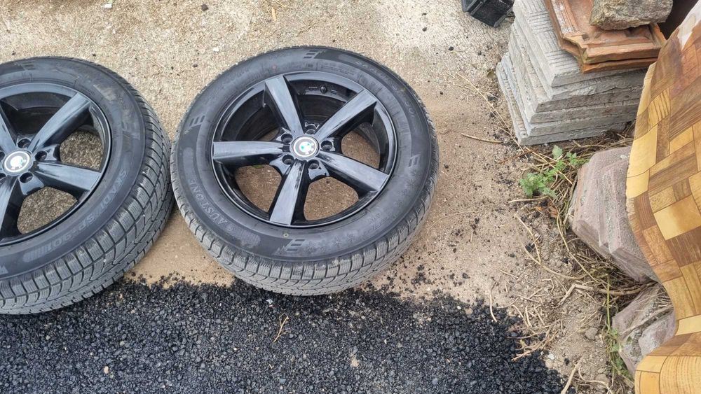 Джанти със зимни гуми на 80% за бмв