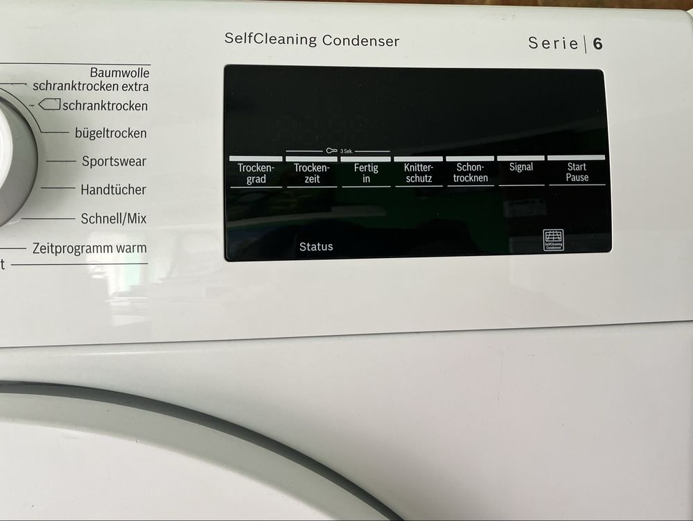 Сушилня BOSCH серия 6 самопочистваща с термопомпа 8 kg WTW 85430