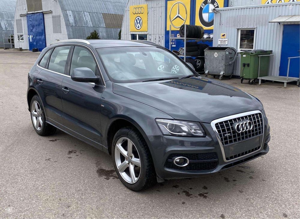 Dezmembrez Audi Q5 2009 +
