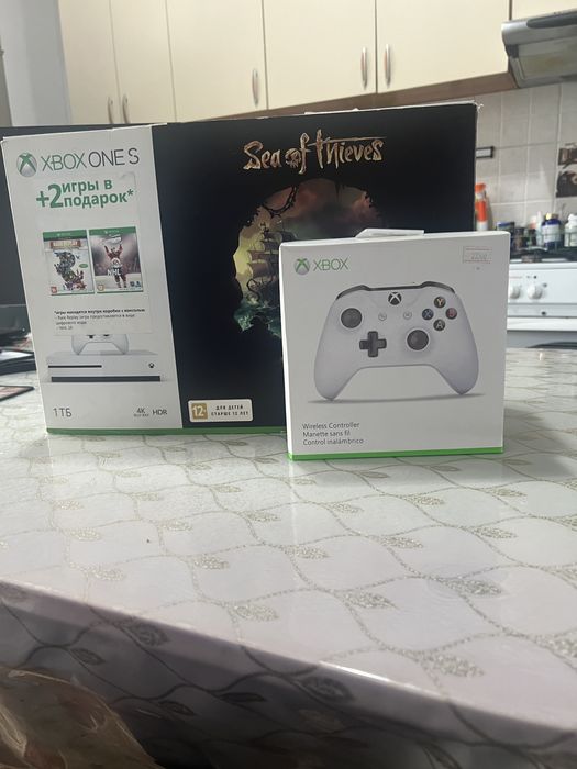 Xbox One S игровая приставка