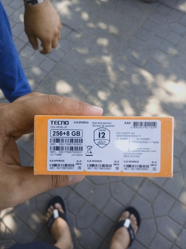 Techno spark 20 8+256 g aksiya3