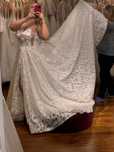 Rochie de mireasa + accesorii cadou