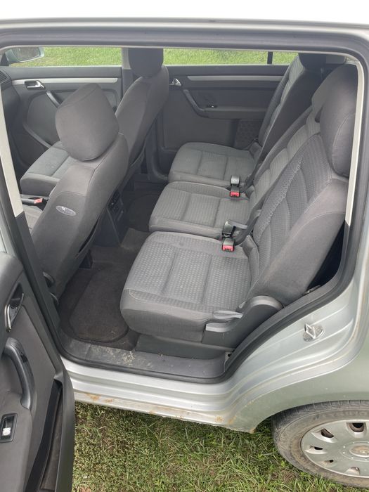 VW Touran 1,6 FSI  , 6 viteze 2006 tip motor BAG
