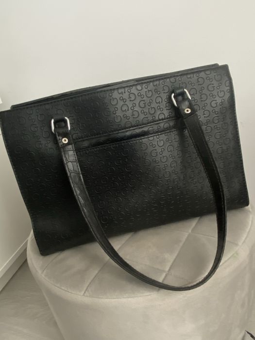 Geanta Guess neagra