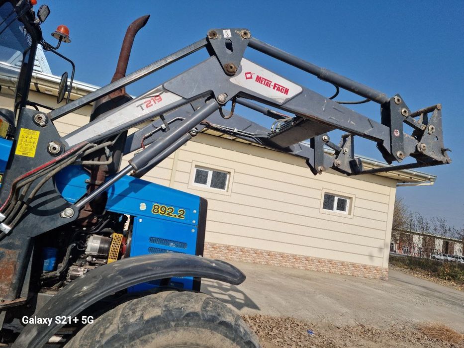 Traktor oldi frontal Pogruzchik 2023.24