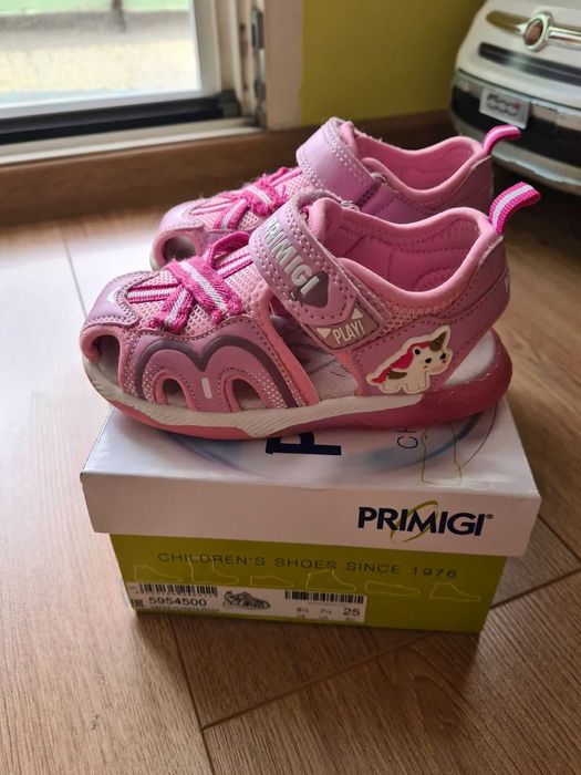 Детски сандали Primigi. Номер 25