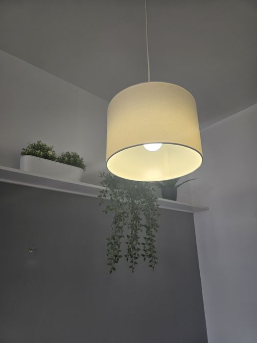 Corp de iluminat/lustra cu abajur minimalist - SUPER OFERTA!