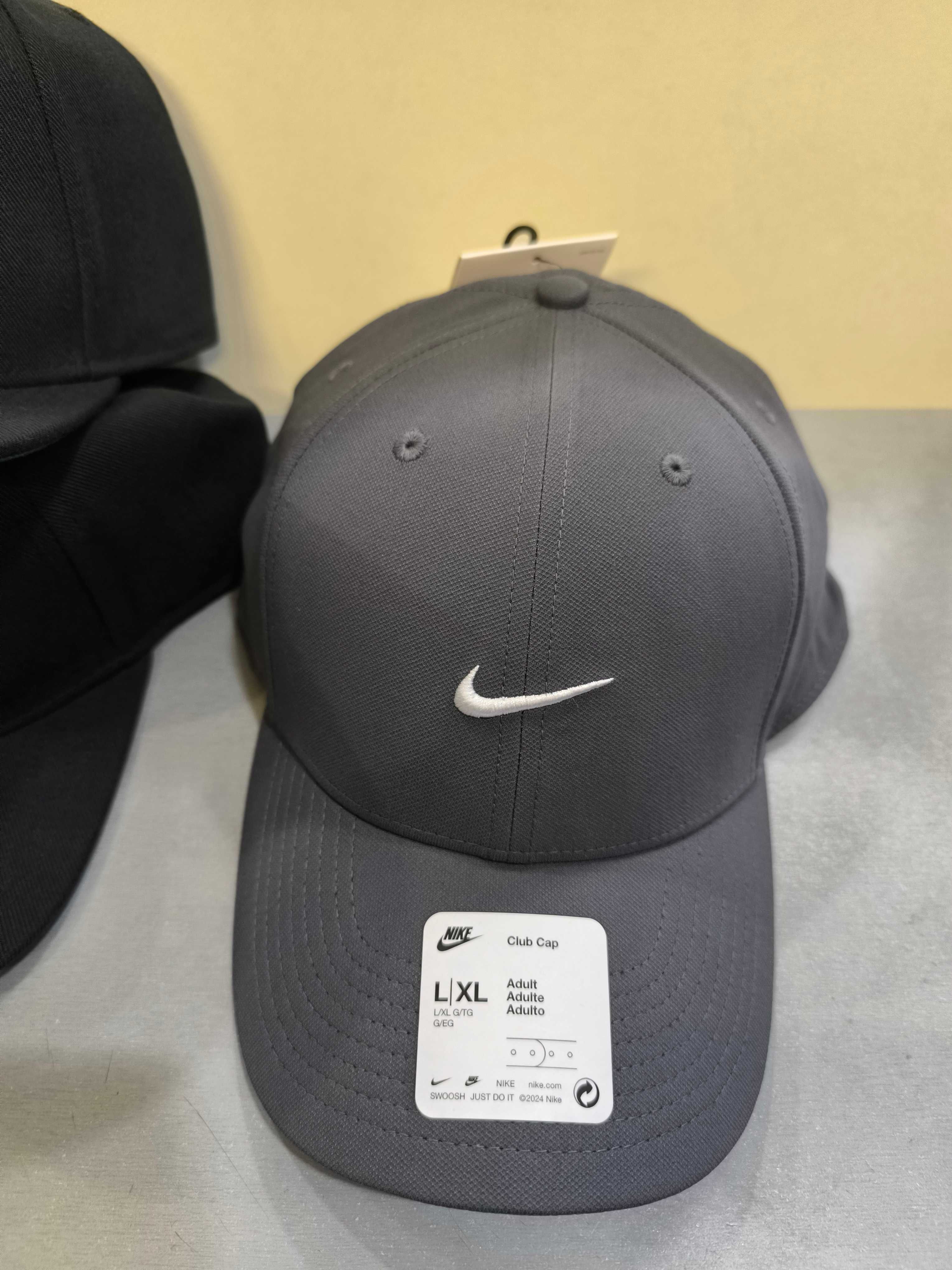 Nike size L.Шапки с козирка.Нови.Оригинал.