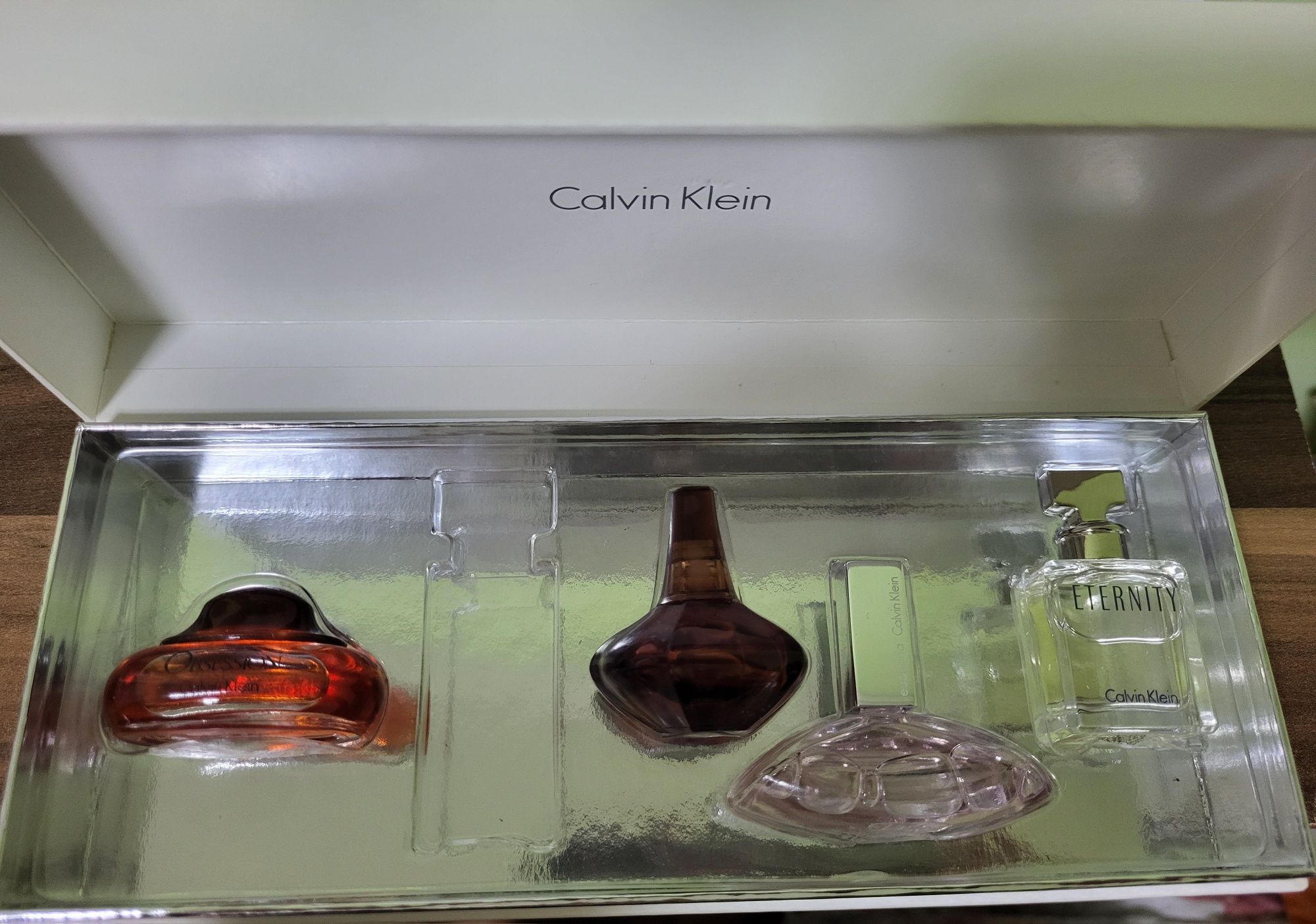 Miniaturi parfum Calvin Klein