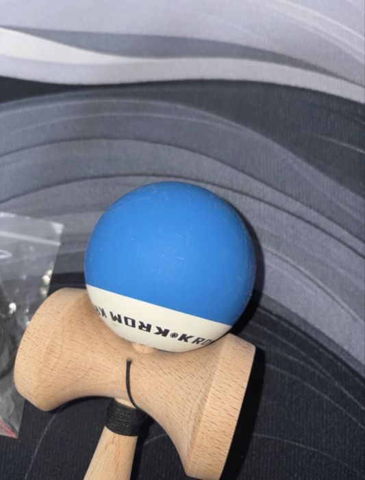Krom kendama + ata cadou