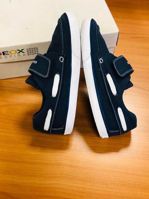 Adidasi baiat GEOX-marimea 33,,inter21cm,Pcu piele,,ca Salomon,Jordan