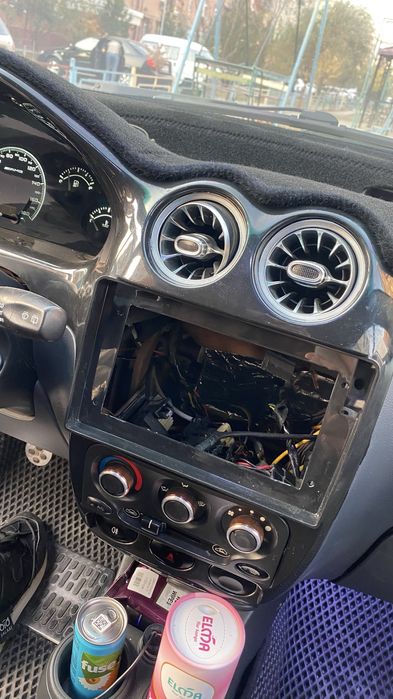 Matiz ramka manitorga 9 dyumli