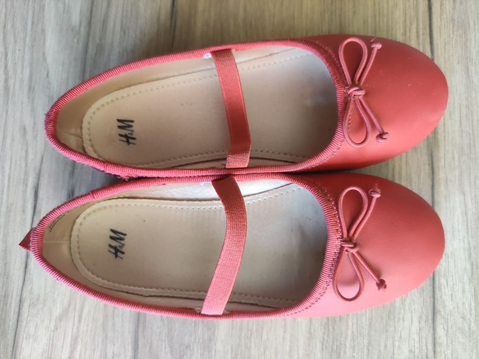 Детски обувки за момиче тип Пантофки - номера 27 и 30