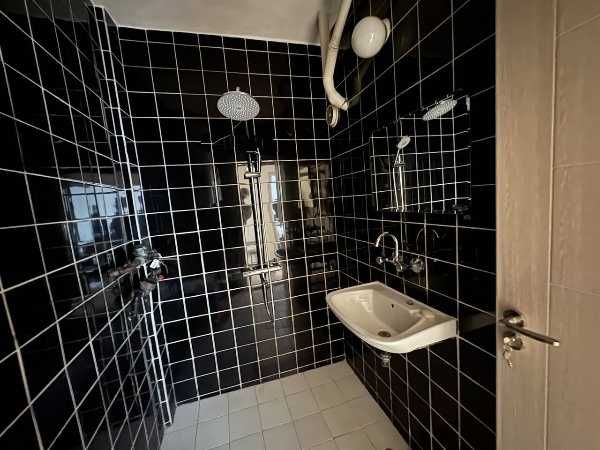 Продава се Тристаен апартамент в Бургас, Лазур - 85 кв.м за 2236 €/кв.м - Снимка #7