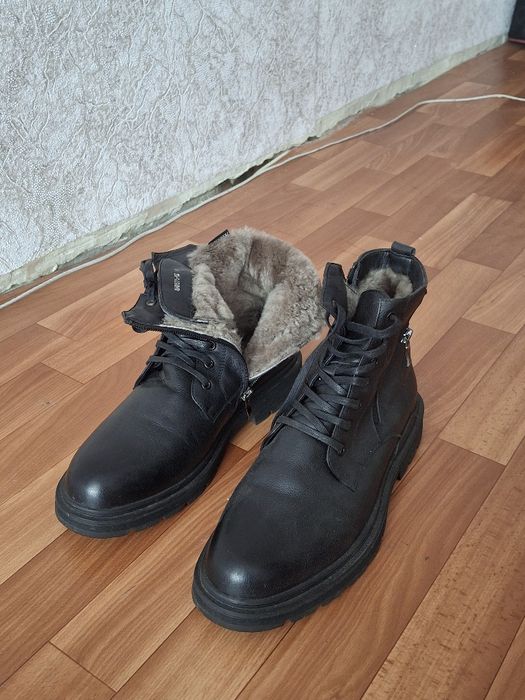 Продам зимний обувь