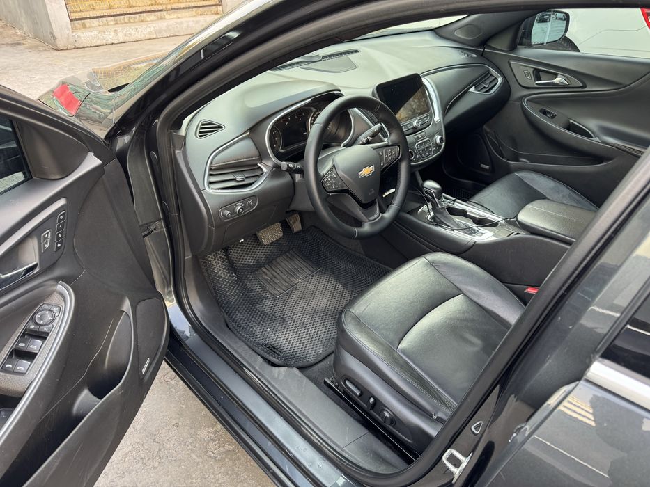 Малибу 2 2.4 сотилади