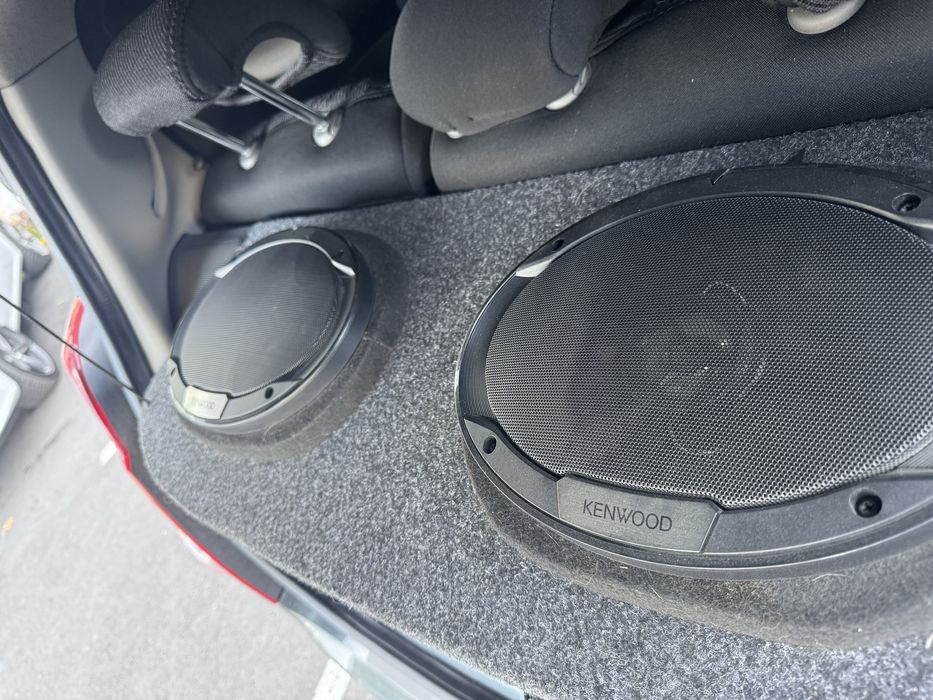 Продам динамики kenwood c полкой
