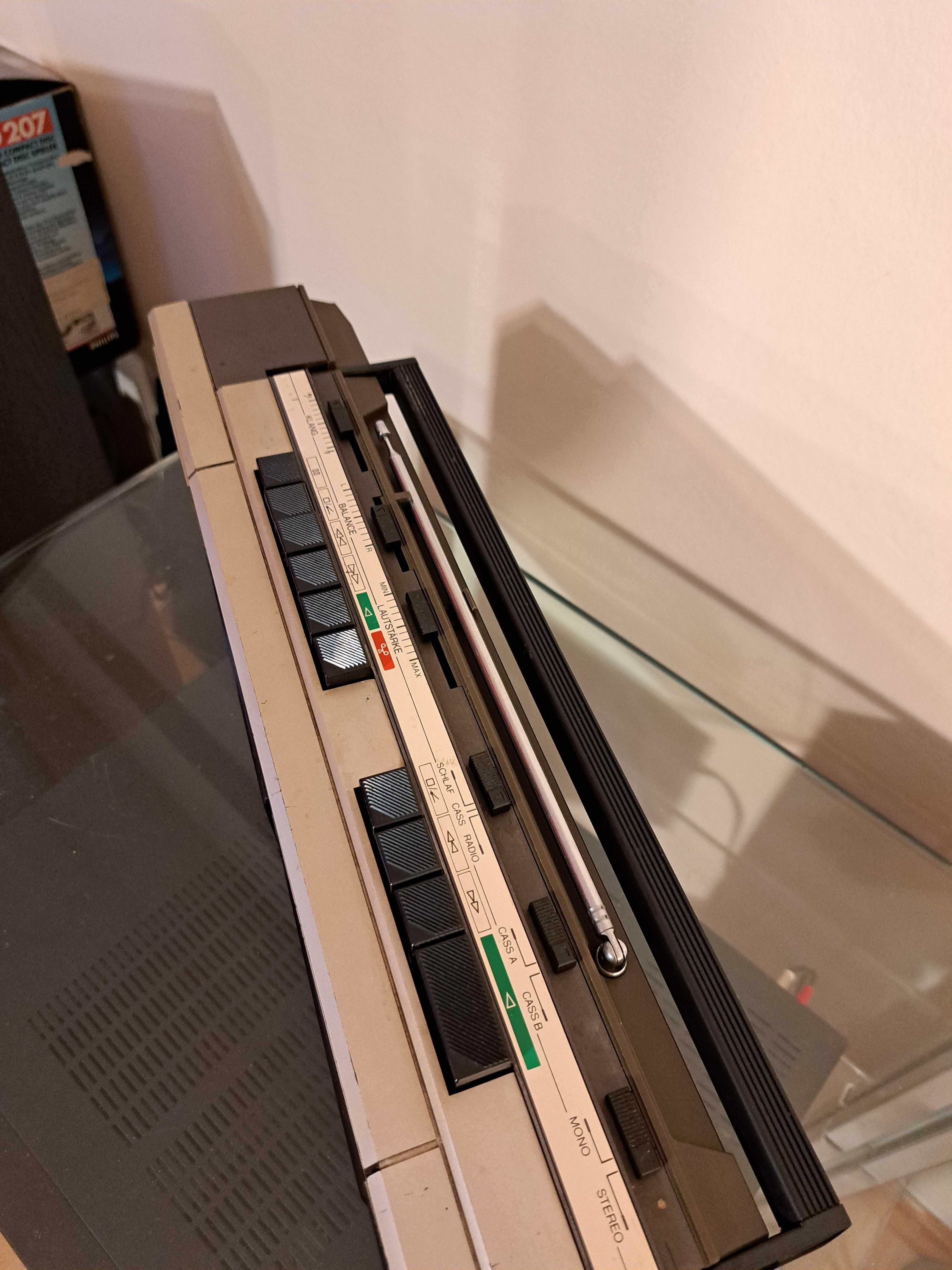 Boombox Dublu radio casetofon Universum CTR-1841